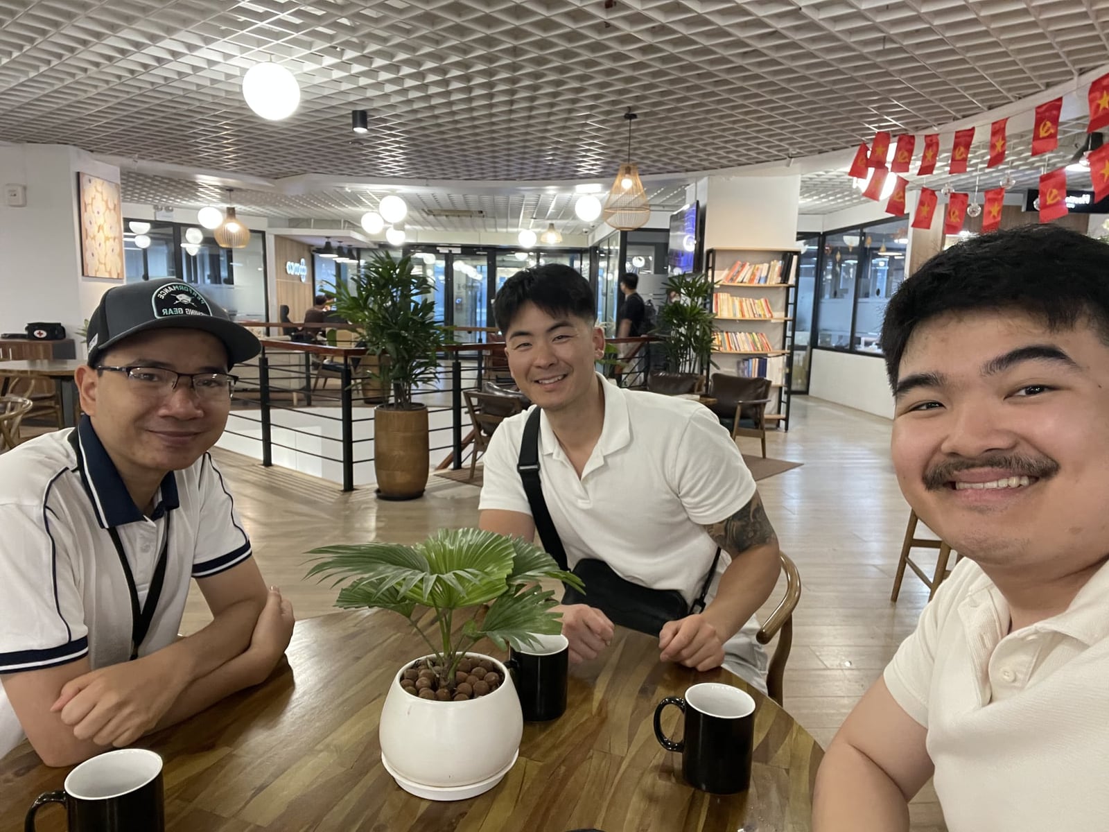 Johan with the Vietnam GM and his boss